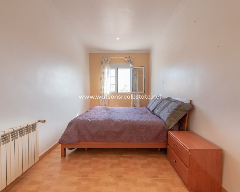 Resale - Reihenhaus - Urb. La Marina