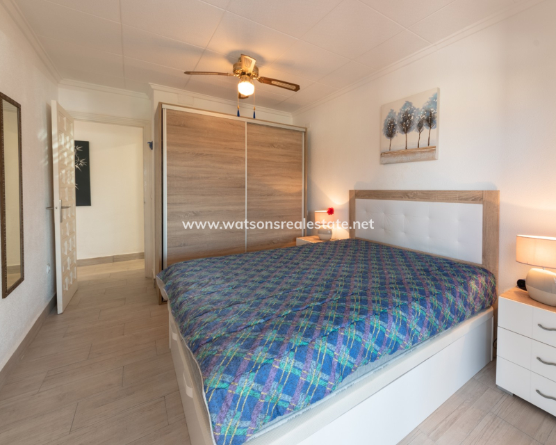 Resale - Reihenhaus - Urb. La Marina