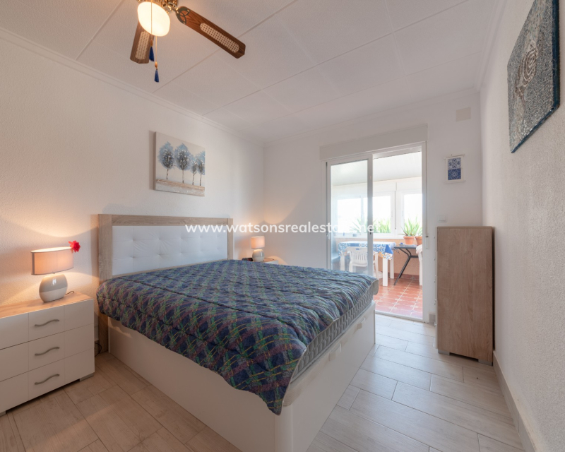 Resale - Reihenhaus - Urb. La Marina