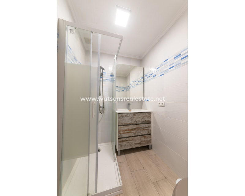 Resale - Reihenhaus - Urb. La Marina