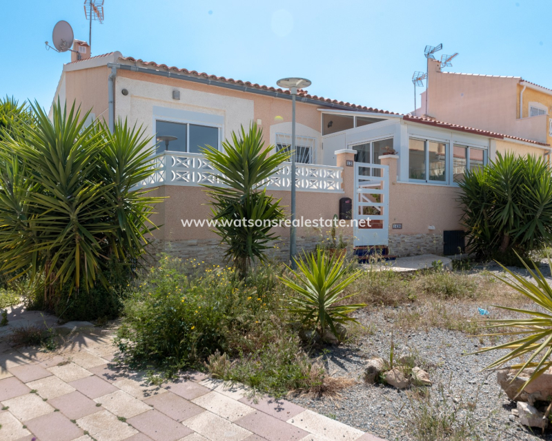 Resale - Reihenhaus - Urb. La Marina