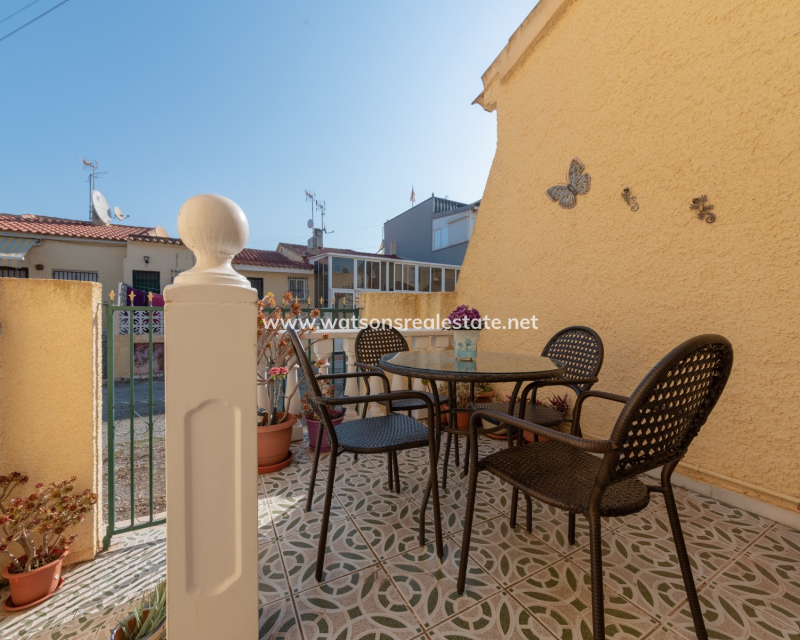 Resale - Reihenhaus - Urb. La Marina