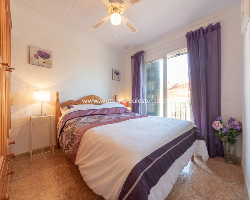 Resale - Reihenhaus - Urb. La Marina