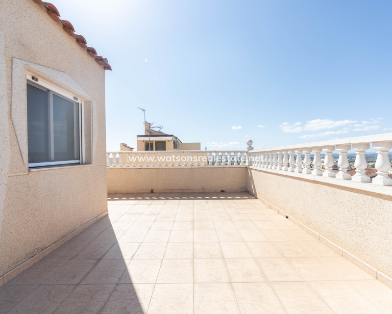 Resale - Reihenhaus - Urb. La Marina