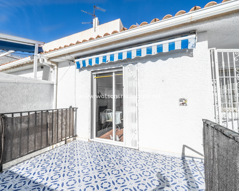 Resale - Reihenhaus - Urb. La Marina