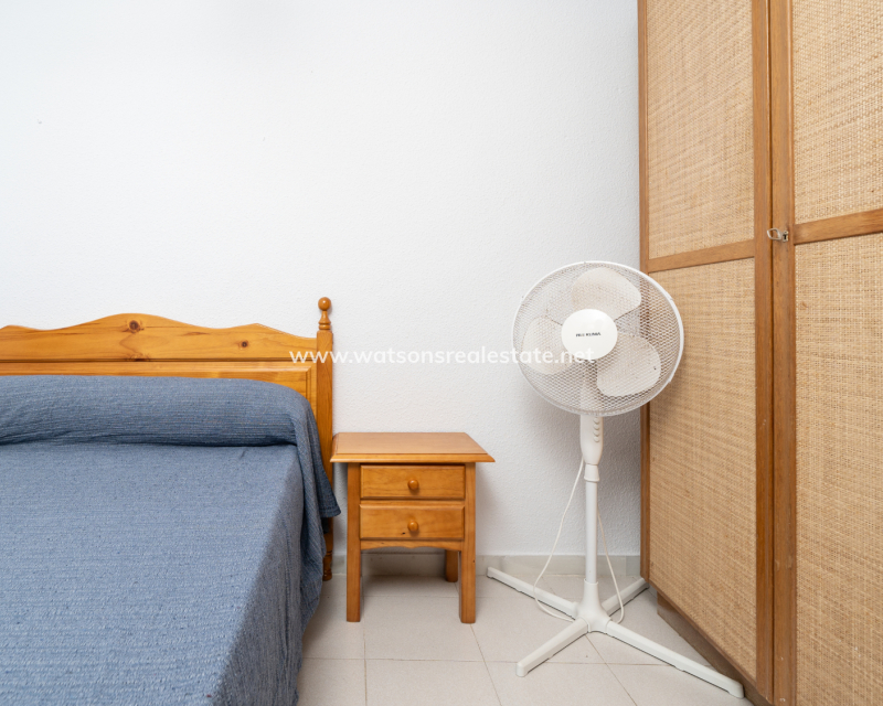 Resale - Reihenhaus - Urb. La Marina