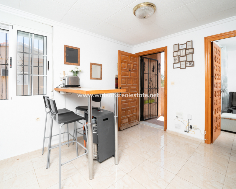 Resale - Reihenhaus - Urb. La Marina