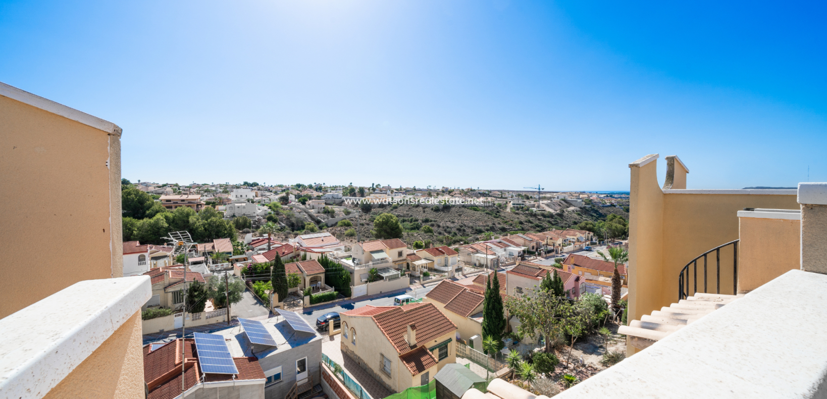 Resale - Reihenhaus - Urb. La Marina