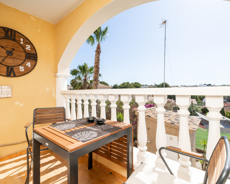 Resale - Reihenhaus - Urb. La Marina