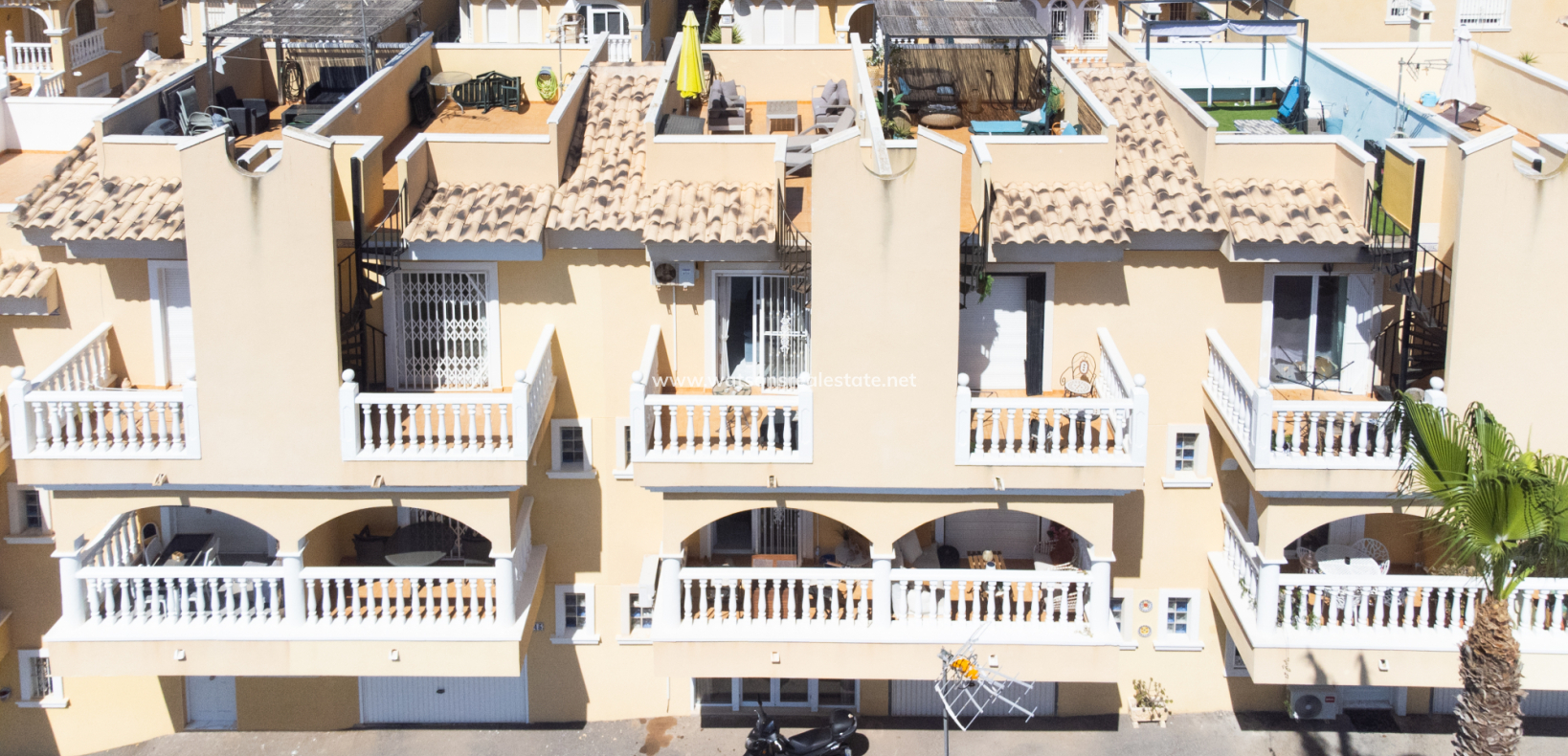 Resale - Reihenhaus - Urb. La Marina