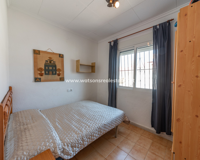 Resale - Reihenhaus - Urb. La Marina