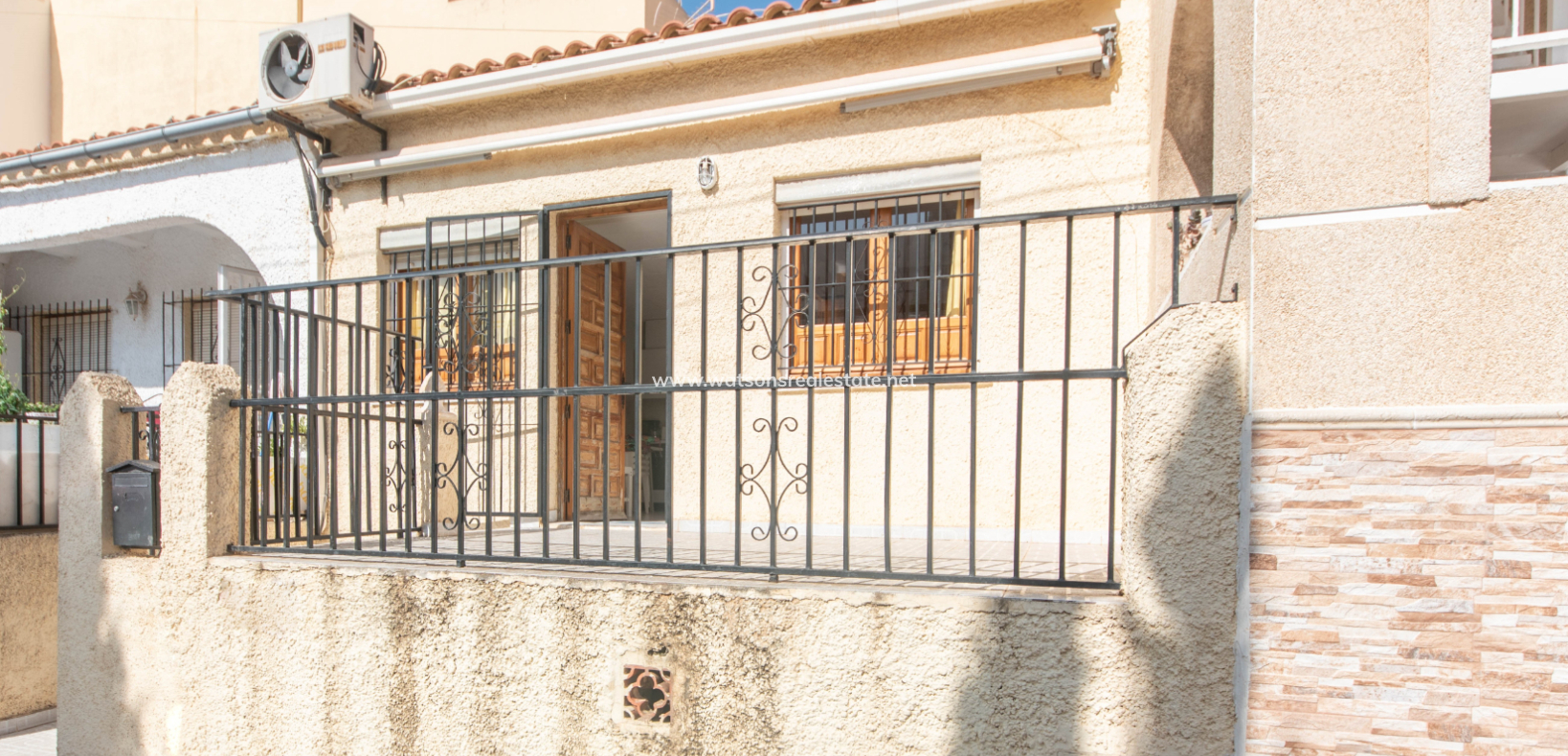 Resale - Reihenhaus - Urb. La Marina