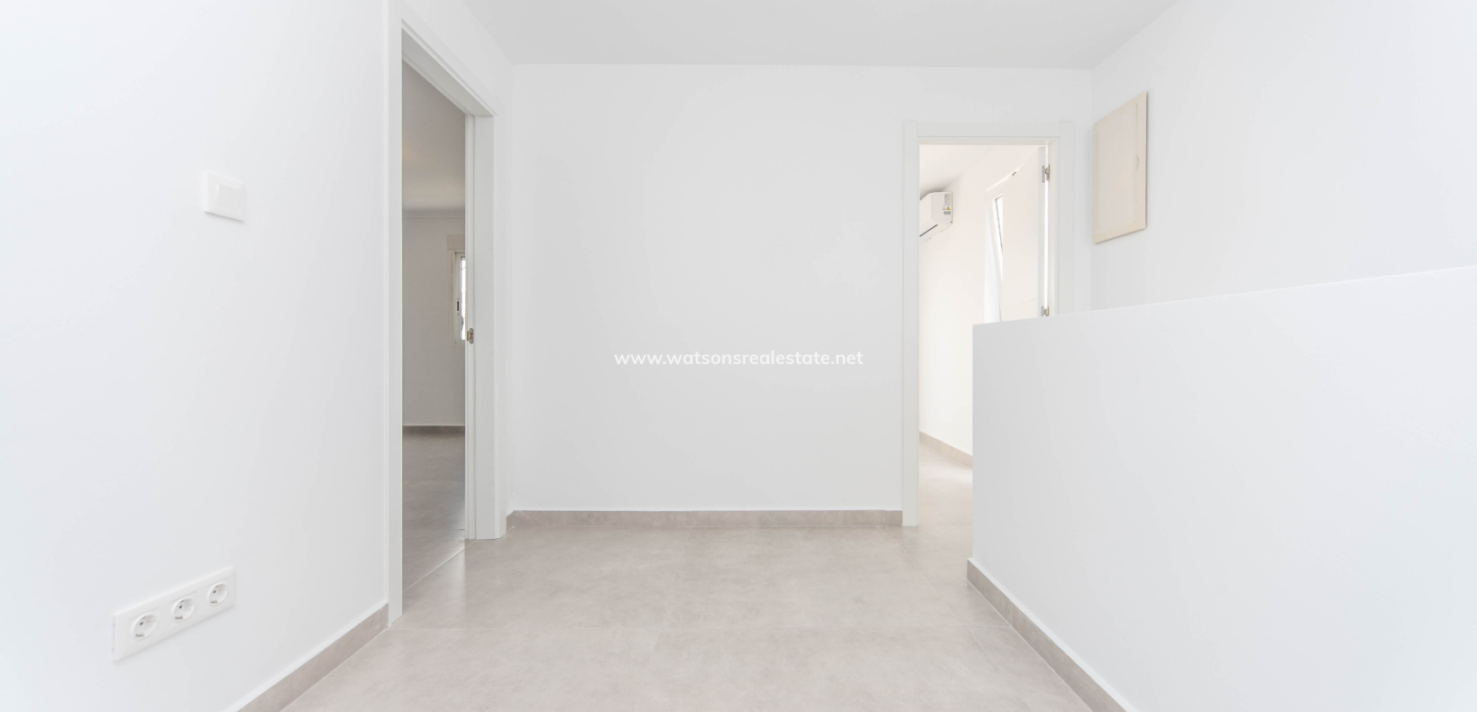 Resale - Reihenhaus - Urb. La Marina