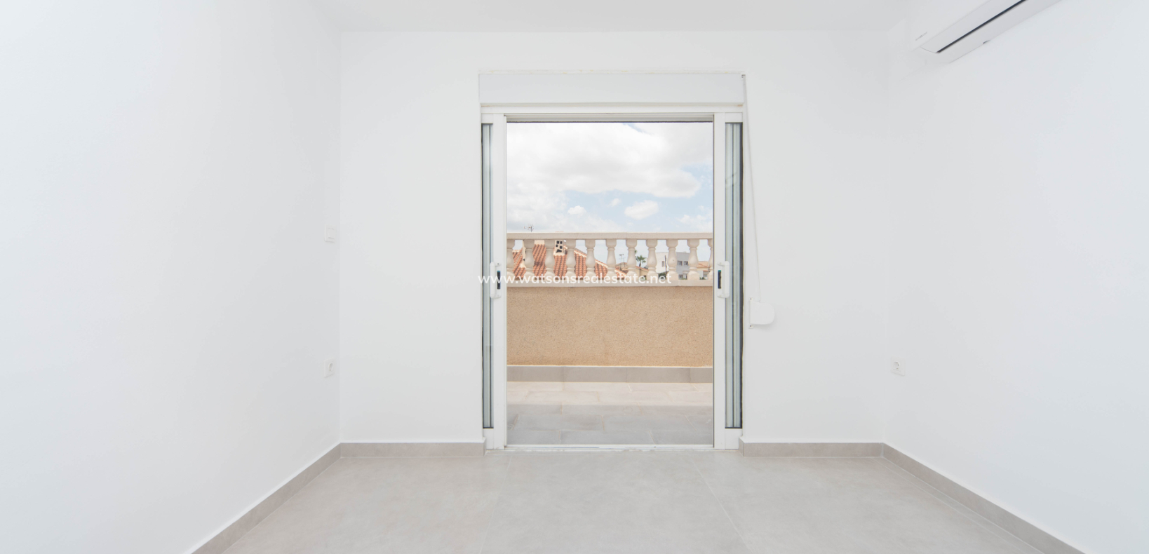 Resale - Reihenhaus - Urb. La Marina