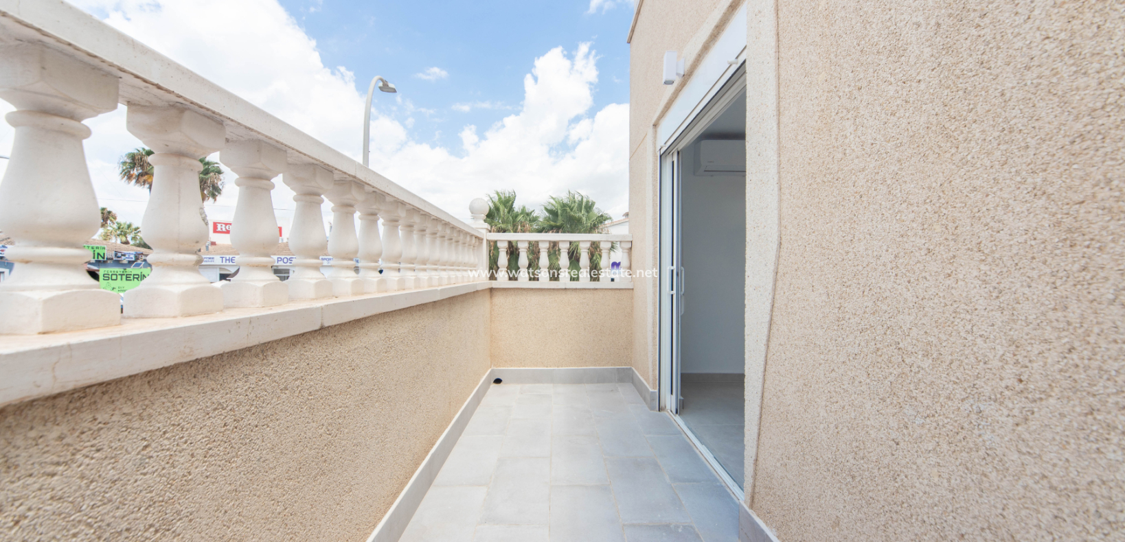 Resale - Reihenhaus - Urb. La Marina