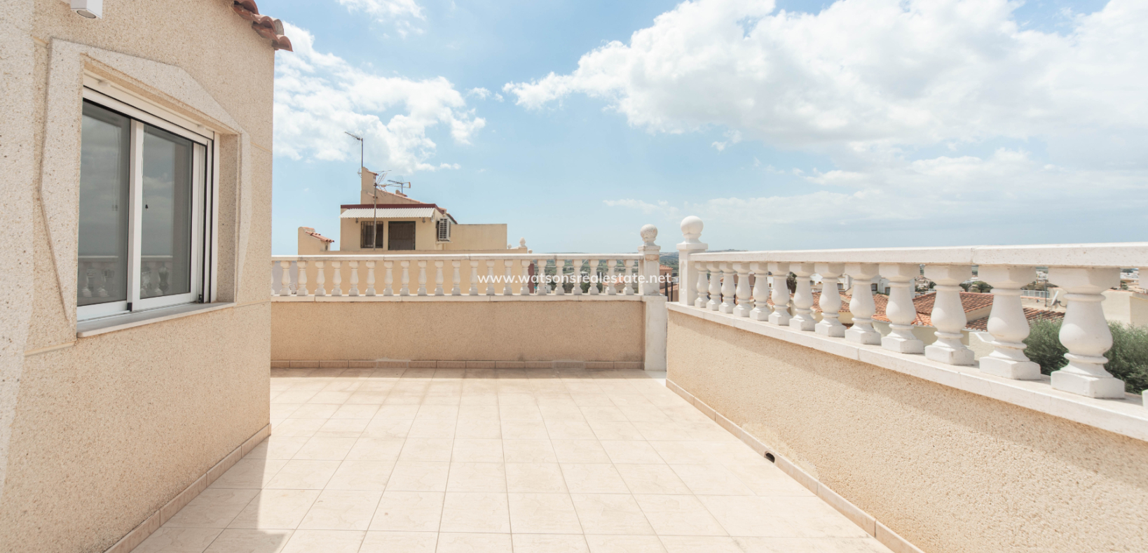 Resale - Reihenhaus - Urb. La Marina