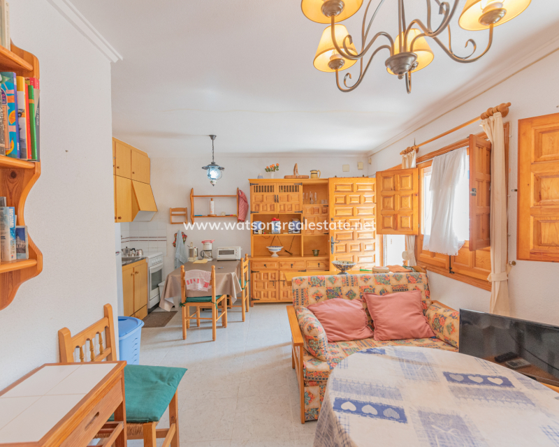 Resale - Reihenhaus - Urb. La Marina