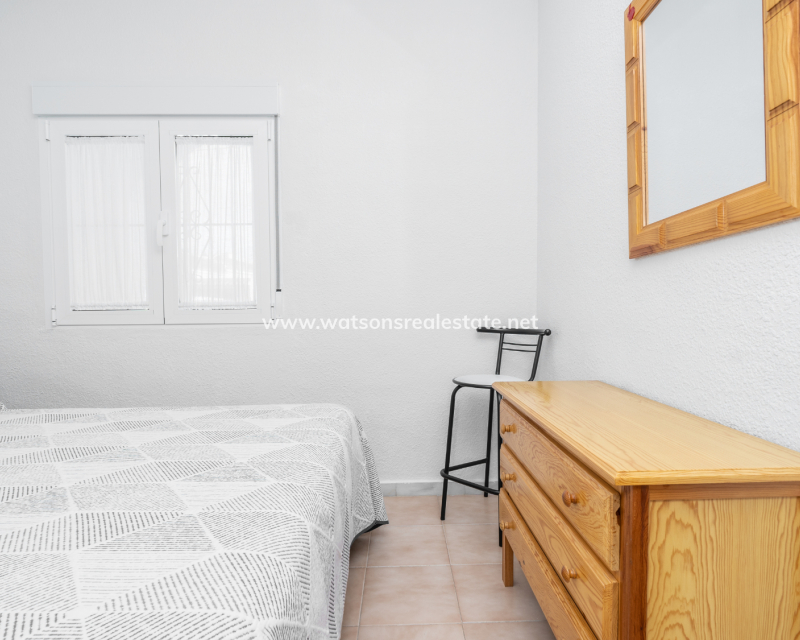 Resale - Reihenhaus - Urb. La Marina