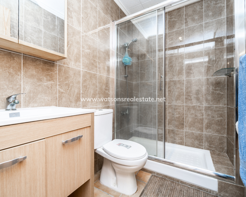 Resale - Reihenhaus - Urb. La Marina