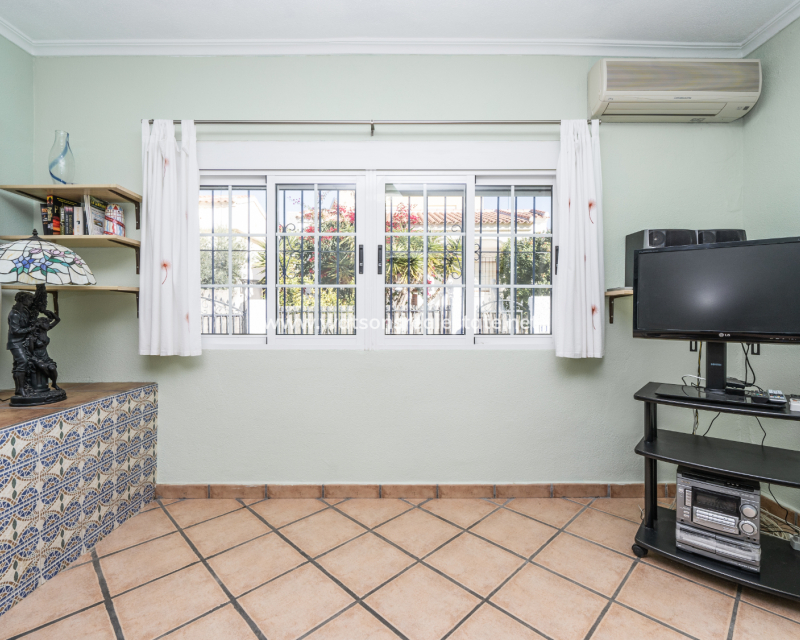 Resale - Reihenhaus - Urb. La Marina