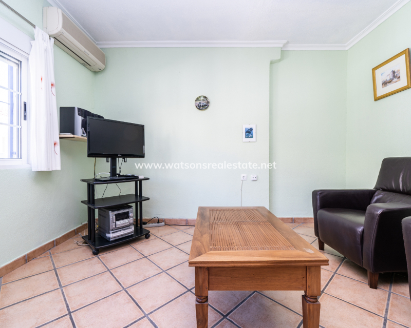 Resale - Reihenhaus - Urb. La Marina