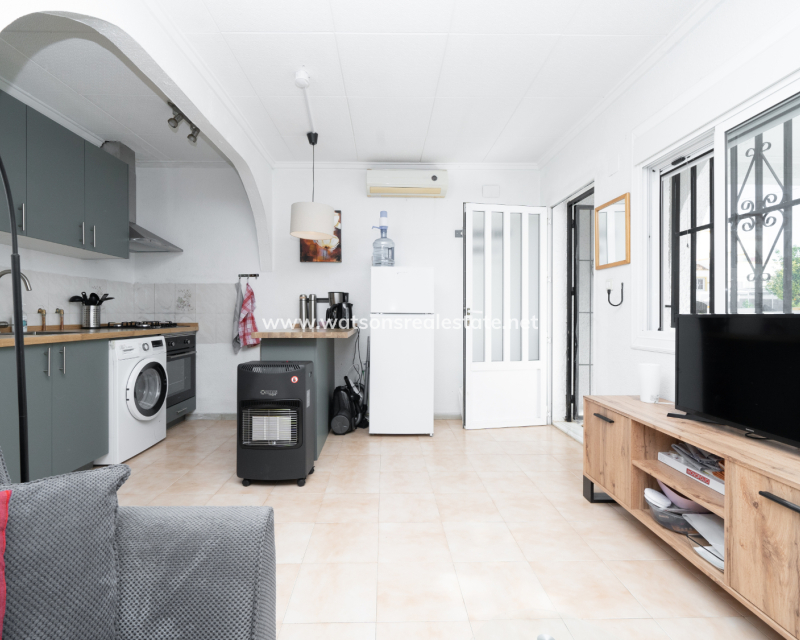 Resale - Reihenhaus - Urb. La Marina