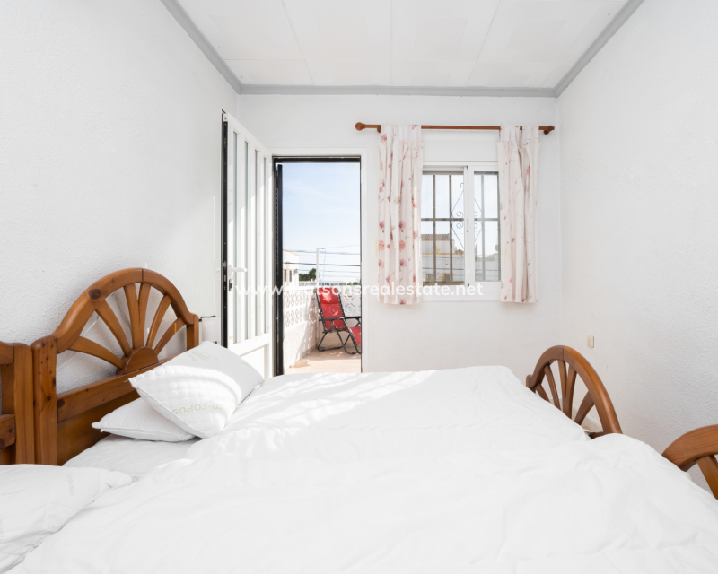 Resale - Reihenhaus - Urb. La Marina