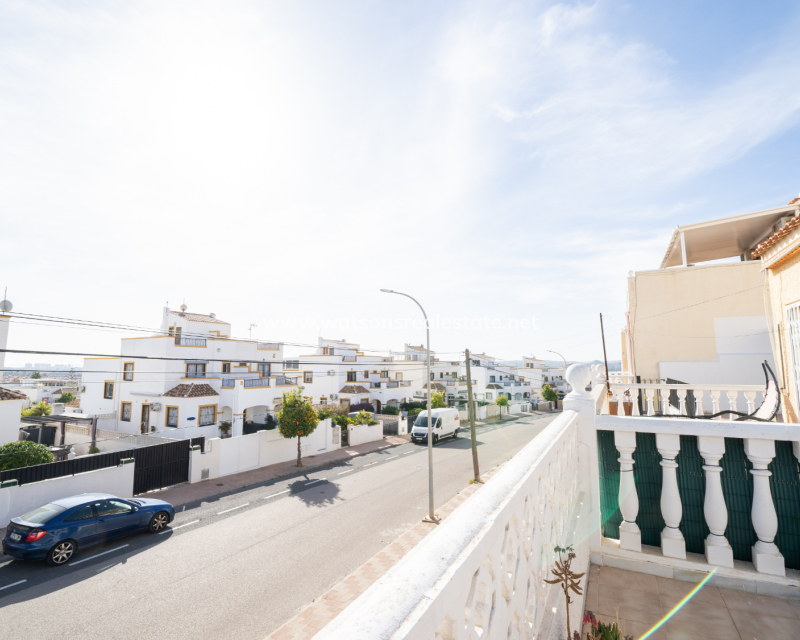 Resale - Reihenhaus - Urb. La Marina