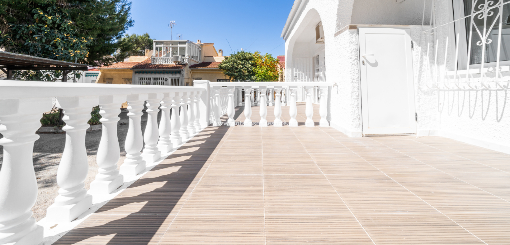 Resale - Reihenhaus - Urb. La Marina