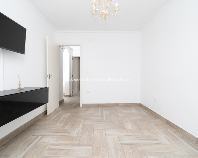 Resale - Reihenhaus - Urb. La Marina