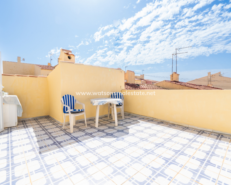 Resale - Reihenhaus - Urb. La Marina