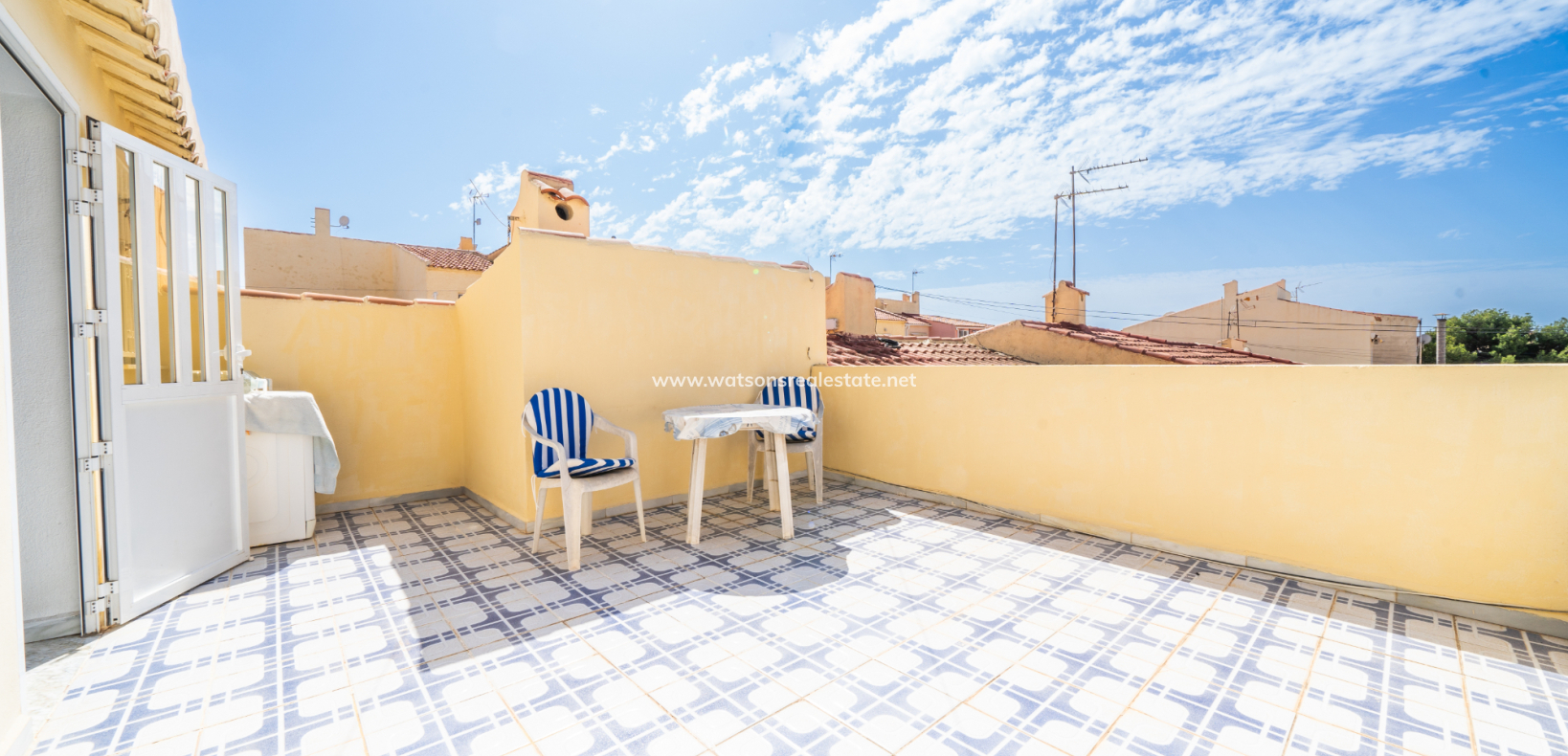 Resale - Reihenhaus - Urb. La Marina