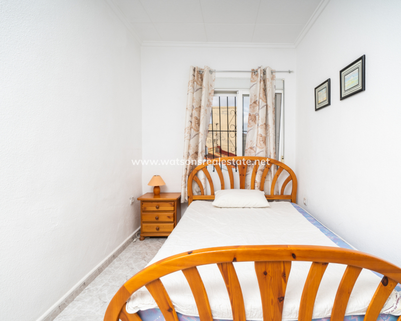 Resale - Reihenhaus - Urb. La Marina