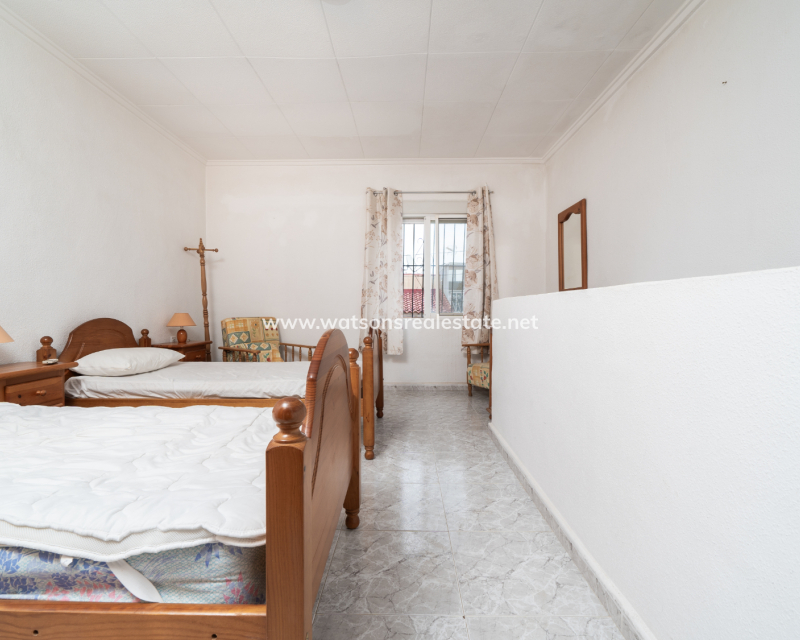 Resale - Reihenhaus - Urb. La Marina