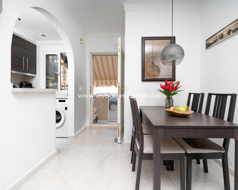 Resale - Reihenhaus - Urb. La Marina