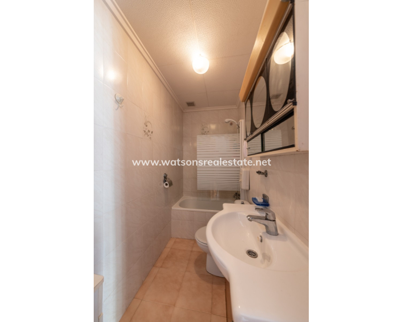 Resale - Reihenhaus - Urb. La Marina