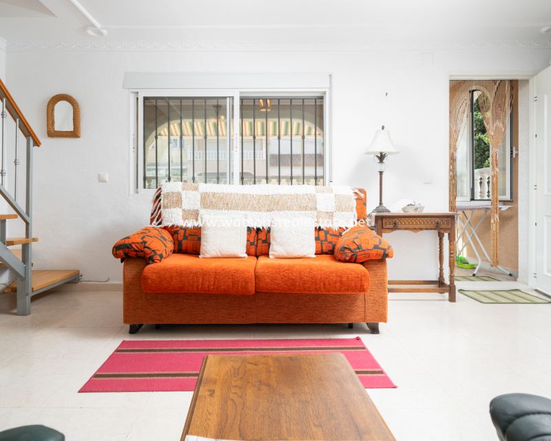 Resale - Reihenhaus - Urb. La Marina