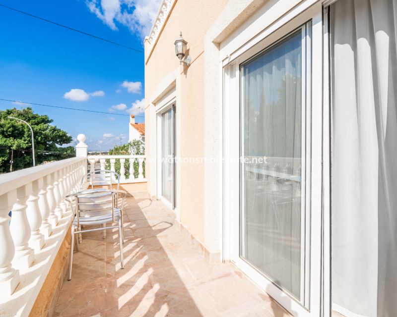 Resale - Reihenhaus - Urb. La Marina