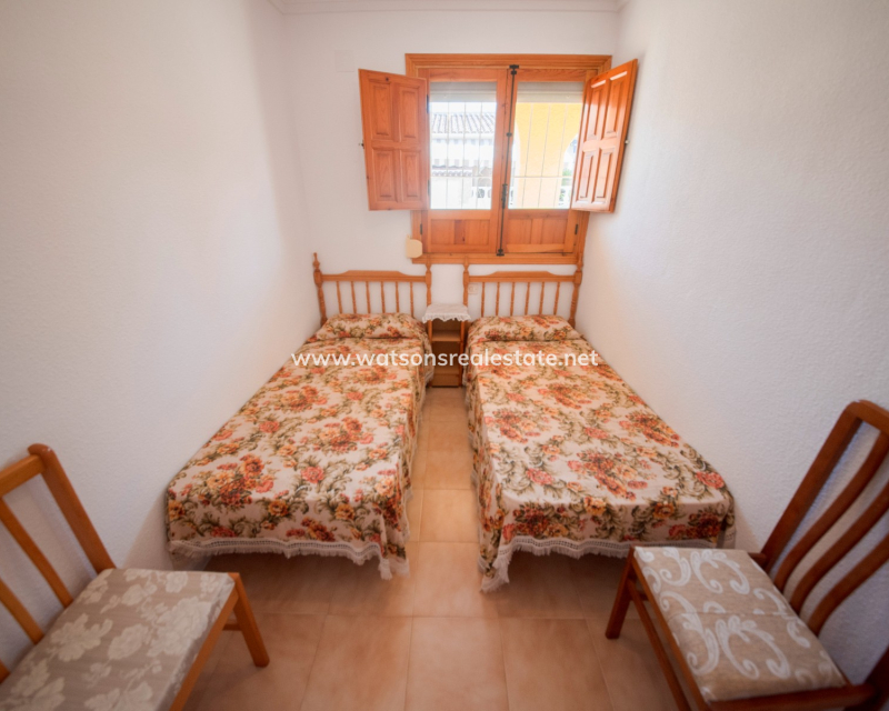 Resale - Reihenhaus - Urb. La Marina