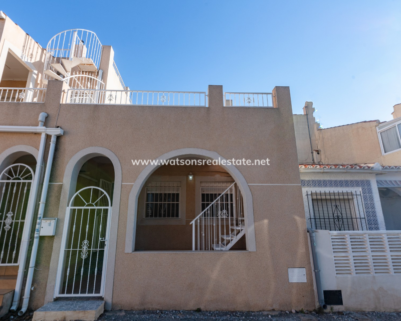 Resale - Reihenhaus - Urb. La Marina