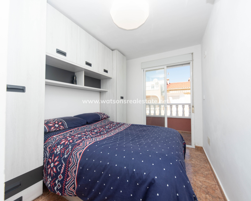 Resale - Reihenhaus - Urb. La Marina