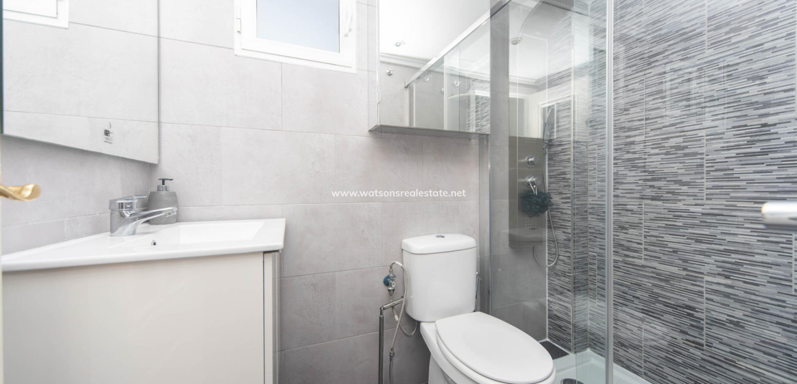 Resale - Reihenhaus - Urb. La Marina