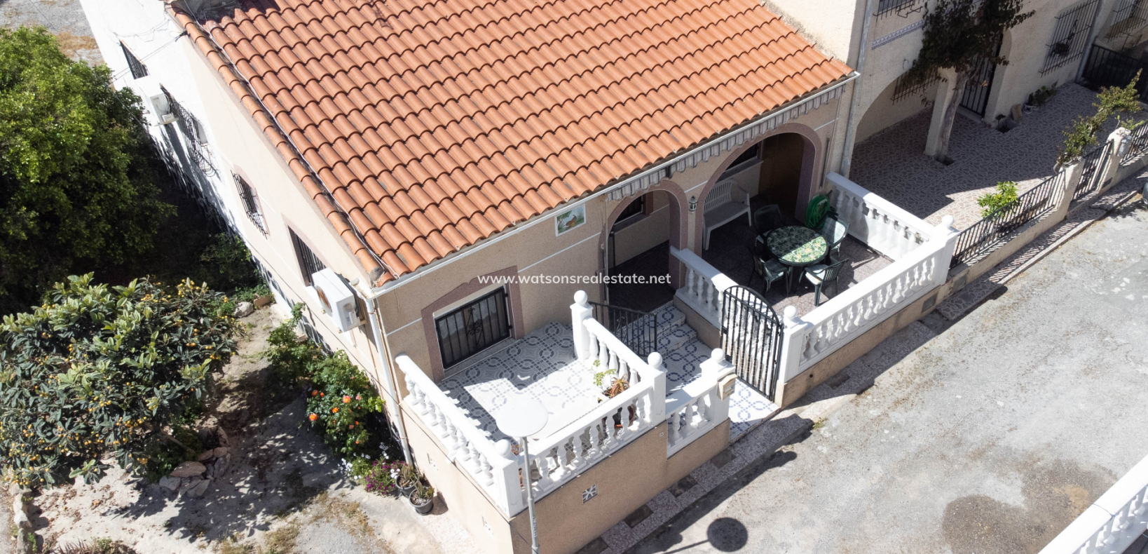 Resale - Reihenhaus - Urb. La Marina