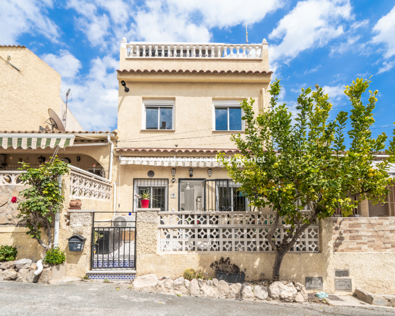 Resale - Reihenhaus - Urb. La Marina