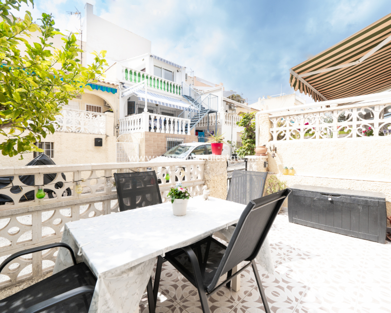 Resale - Reihenhaus - Urb. La Marina