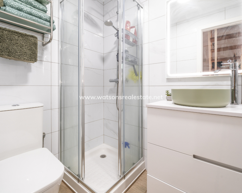 Resale - Reihenhaus - Urb. La Marina