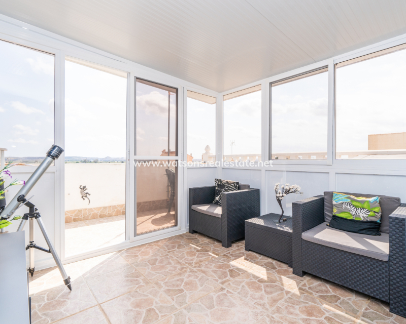 Resale - Reihenhaus - Urb. La Marina