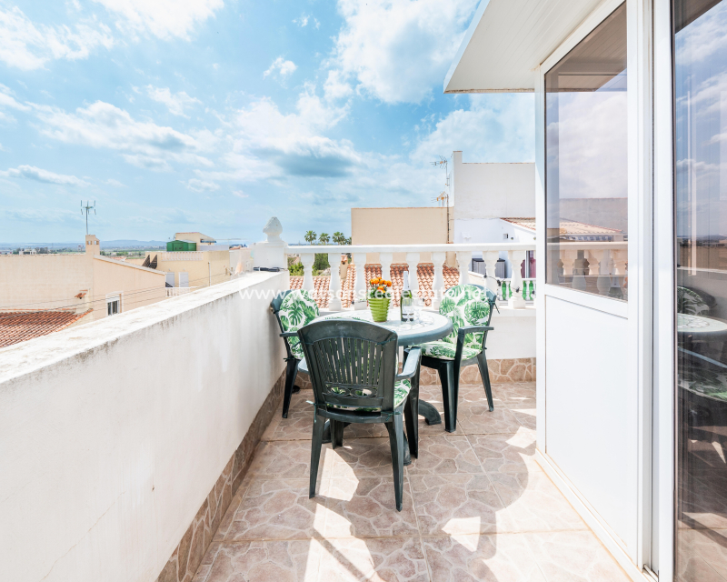 Resale - Reihenhaus - Urb. La Marina