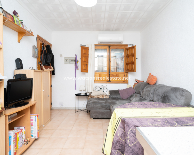 Resale - Reihenhaus - Urb. La Marina