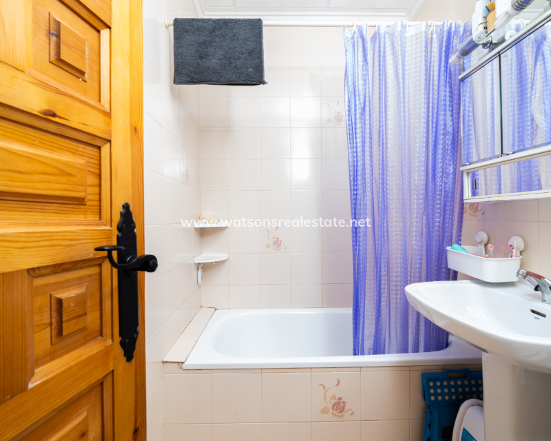 Resale - Reihenhaus - Urb. La Marina